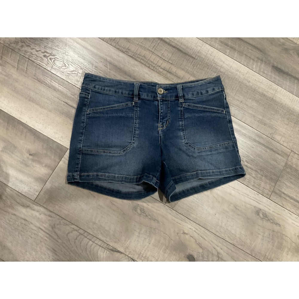 Unionbay Women Medium Wash Denim Utility Shorts Size 9 Stretch Patch Pockets - Picture 1 of 7